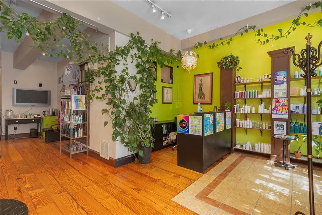 Commercial at 423 Atwells Avenue, Providence, photo 11 of 45