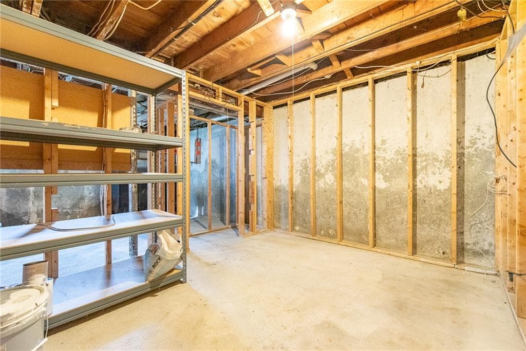 Single Family Residence at 15 Gage Street, Warwick, photo 30 of 31