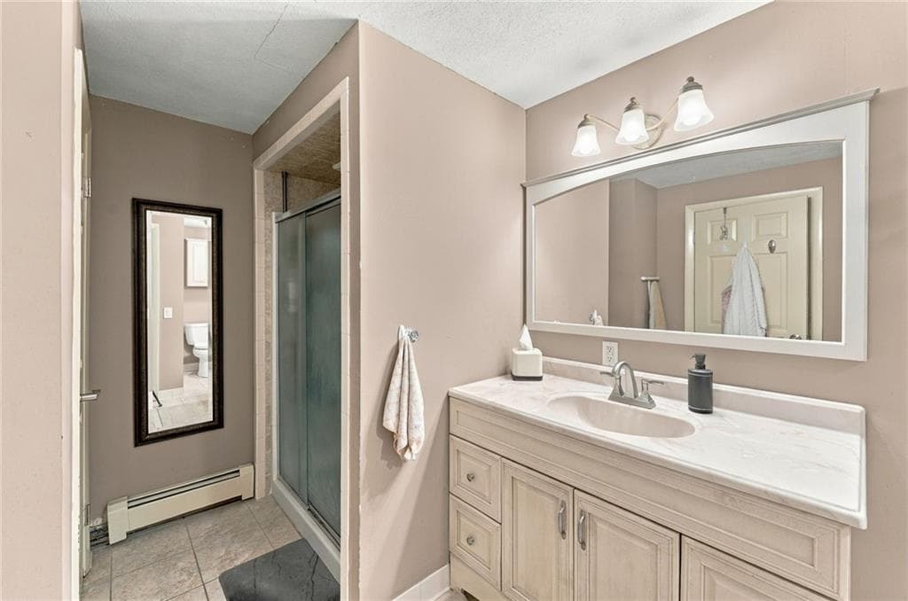 Single Family Residence at 112 Shady Hill Drive, West Warwick, photo 16 of 21