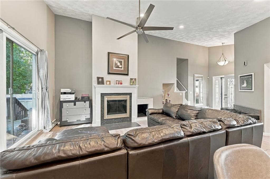 Single Family Residence at 112 Shady Hill Drive, West Warwick, photo 5 of 21