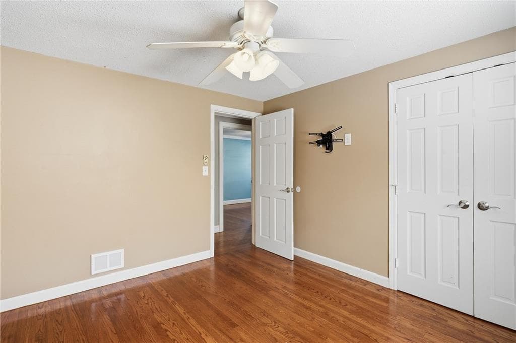 Single Family Residence at 20 Moswansicut Drive, Johnston, photo 23 of 43