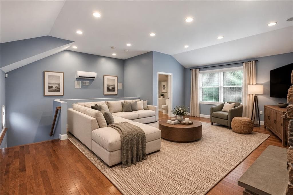 Single Family Residence at 20 Moswansicut Drive, Johnston, photo 12 of 43