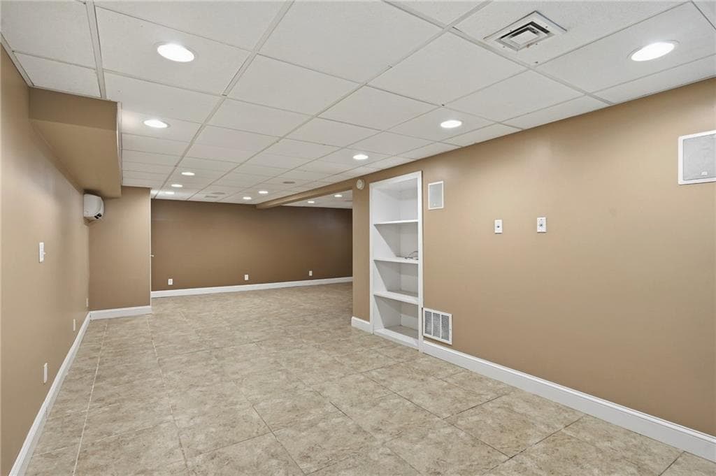 Single Family Residence at 20 Moswansicut Drive, Johnston, photo 36 of 43