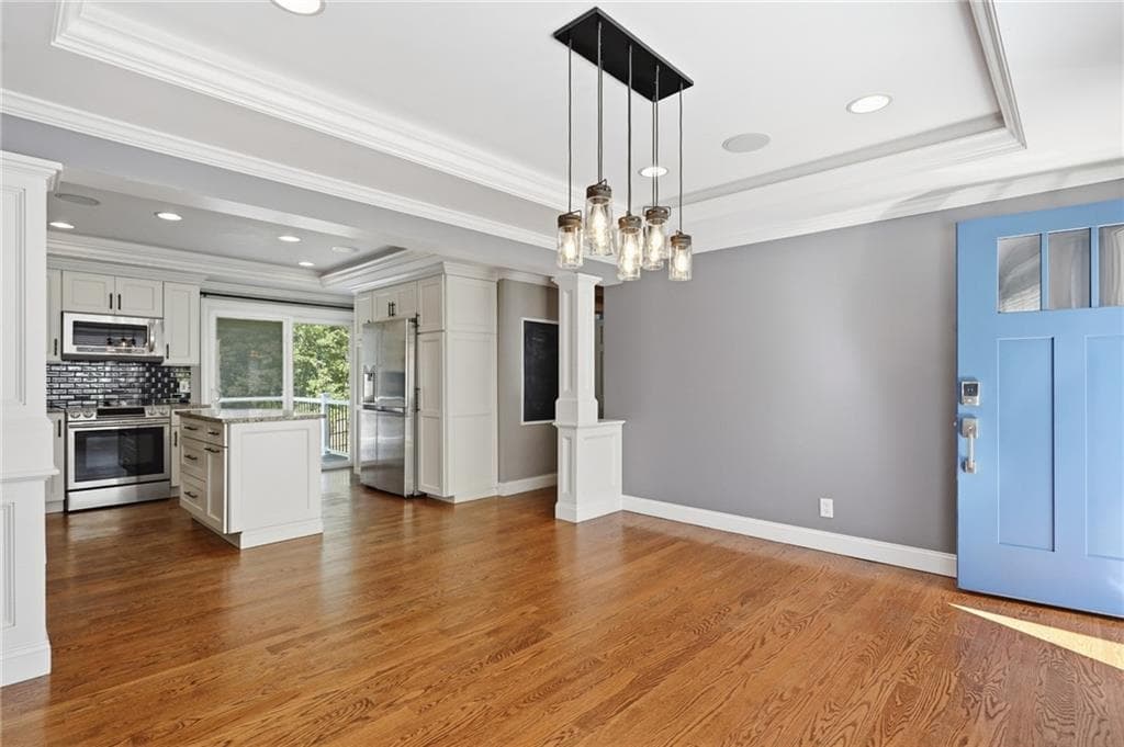Single Family Residence at 20 Moswansicut Drive, Johnston, photo 9 of 43