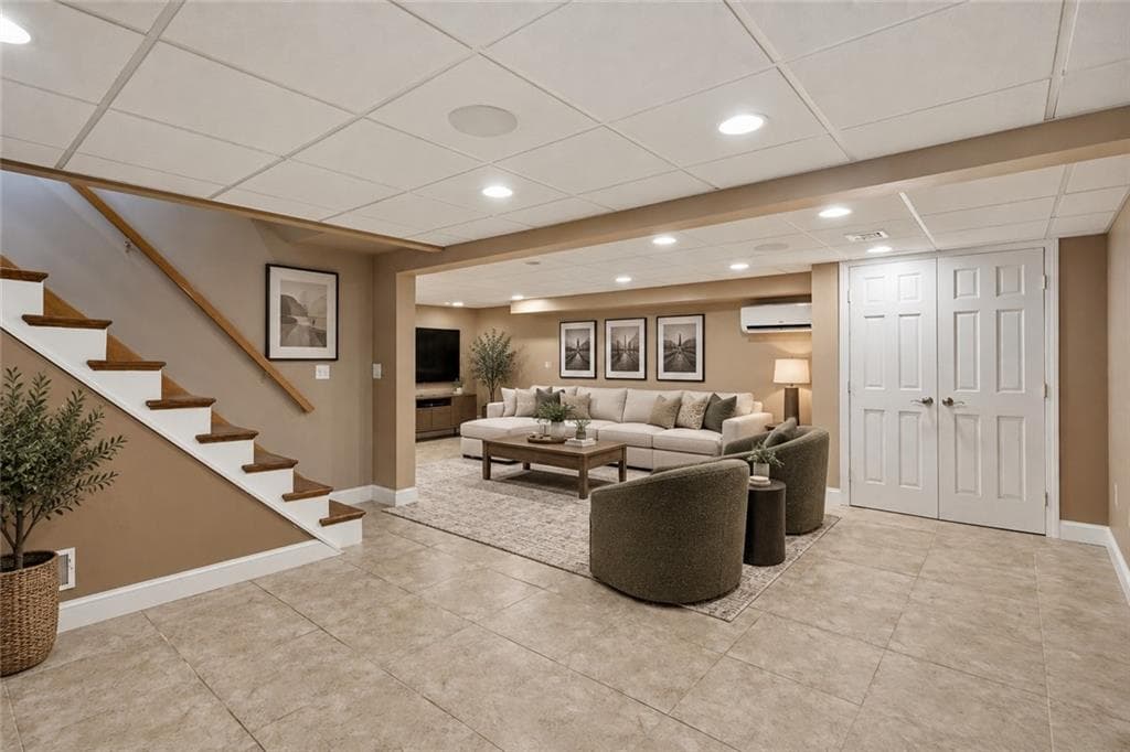 Single Family Residence at 20 Moswansicut Drive, Johnston, photo 31 of 43