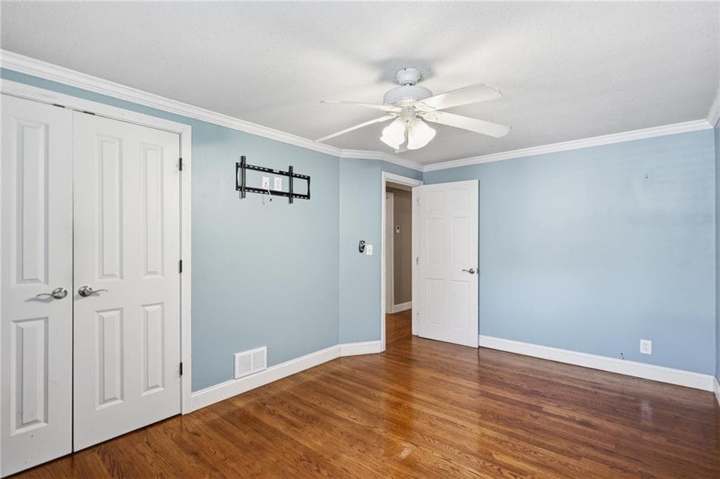 Single Family Residence at 20 Moswansicut Drive, Johnston, photo 29 of 43