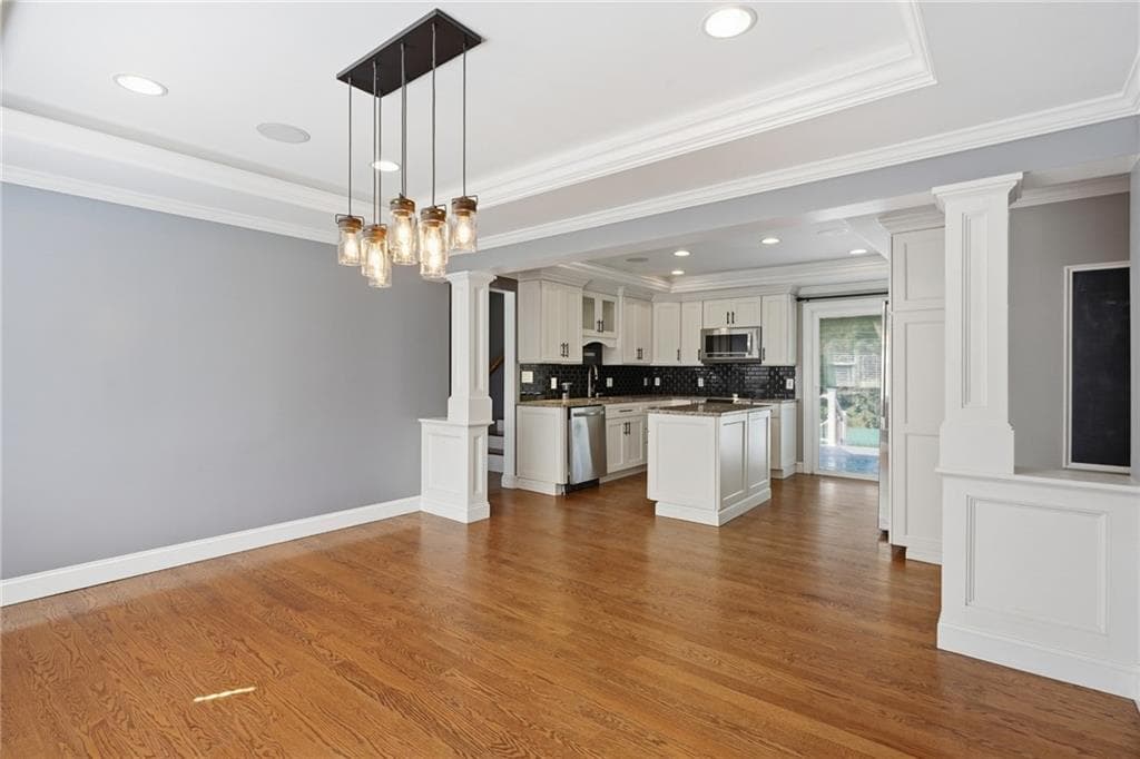 Single Family Residence at 20 Moswansicut Drive, Johnston, photo 8 of 43