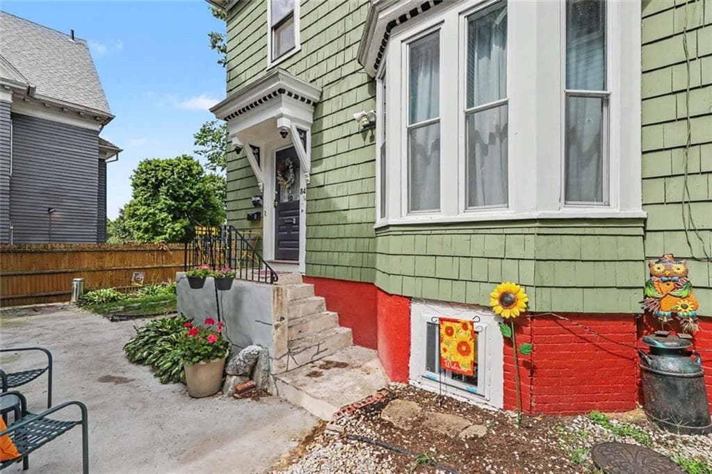 Commercial at 84 88 Doyle Avenue, Providence, photo 6 of 50