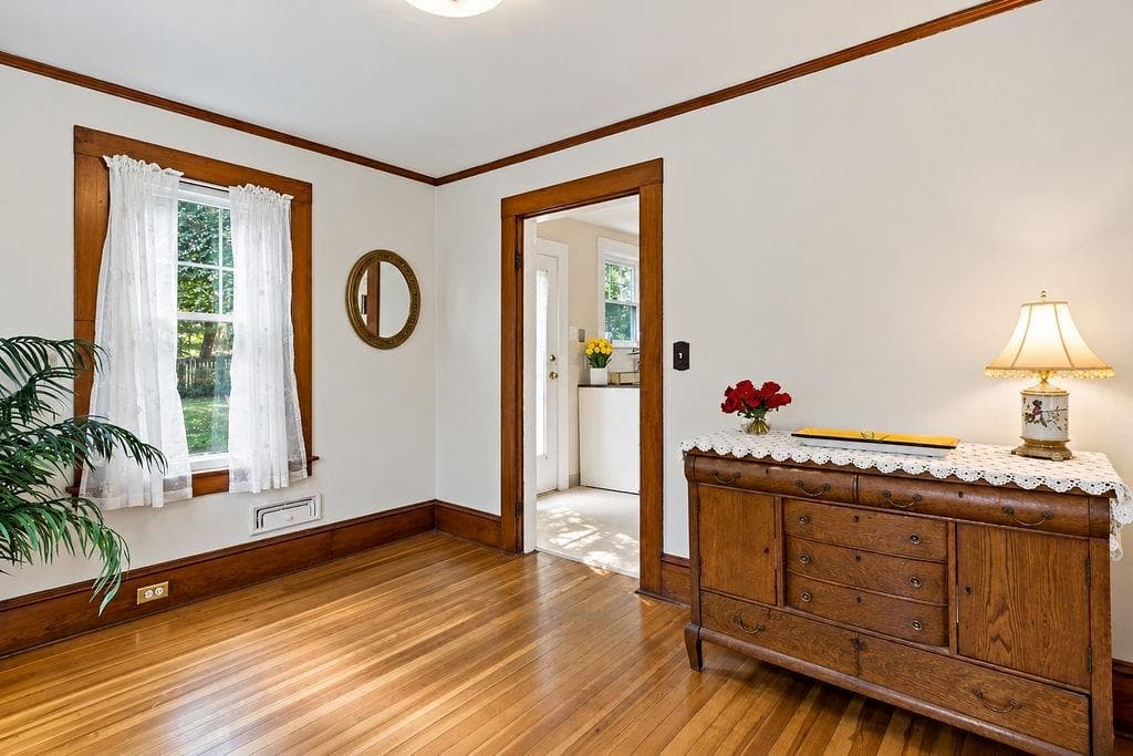 Single Family Residence at 66 Schaeffer Street, South Kingstown, photo 13 of 32
