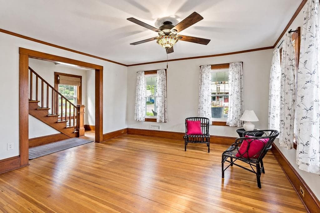 Single Family Residence at 66 Schaeffer Street, South Kingstown, photo 10 of 32