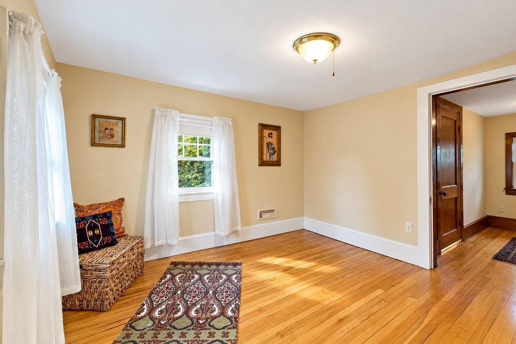 Single Family Residence at 66 Schaeffer Street, South Kingstown, photo 19 of 32