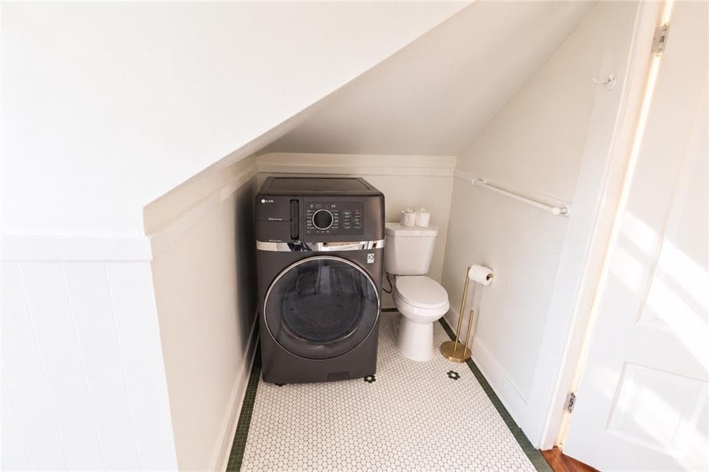 Condominium at 9 Whitfield Place UNIT 5, Newport, photo 22 of 27