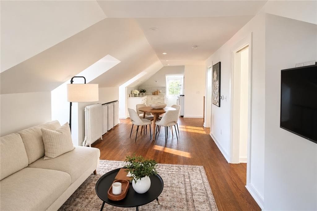 Condominium at 9 Whitfield Place UNIT 5, Newport, photo 19 of 27