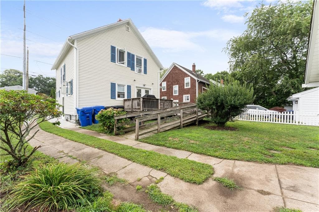Single Family Residence at 34 Kent Avenue, East Providence, photo 3 of 37
