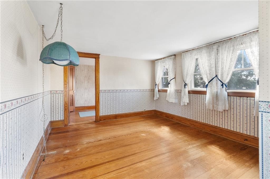 Single Family Residence at 148 Grand View Drive, Warwick, photo 32 of 35