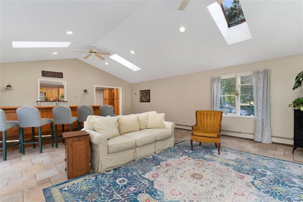 Single Family Residence at 120 Old Mountain Trail, Richmond, photo 23 of 47