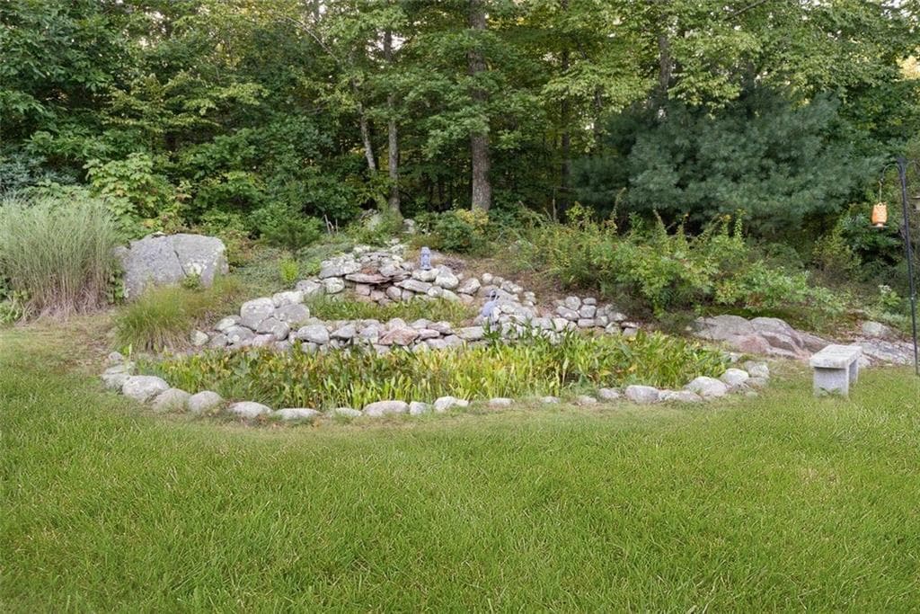 Single Family Residence at 120 Old Mountain Trail, Richmond, photo 41 of 47
