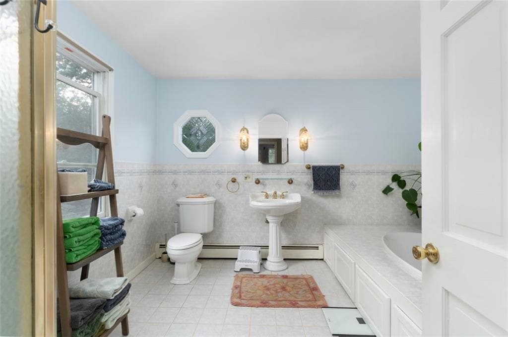 Single Family Residence at 120 Old Mountain Trail, Richmond, photo 31 of 47