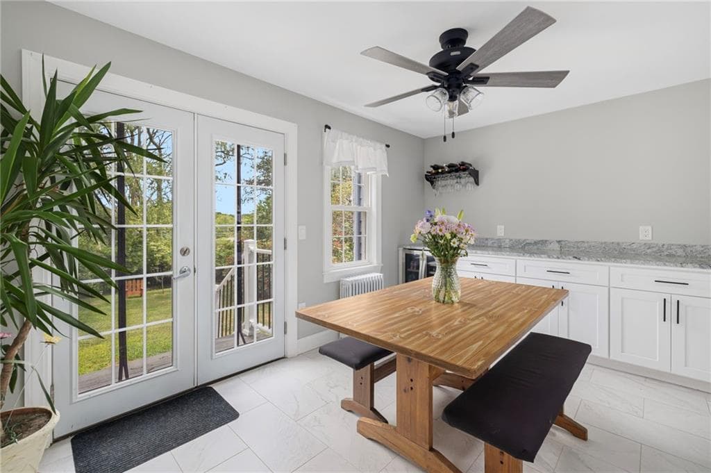 Single Family Residence at 26 Tarleton Road, South Kingstown, photo 2 of 43