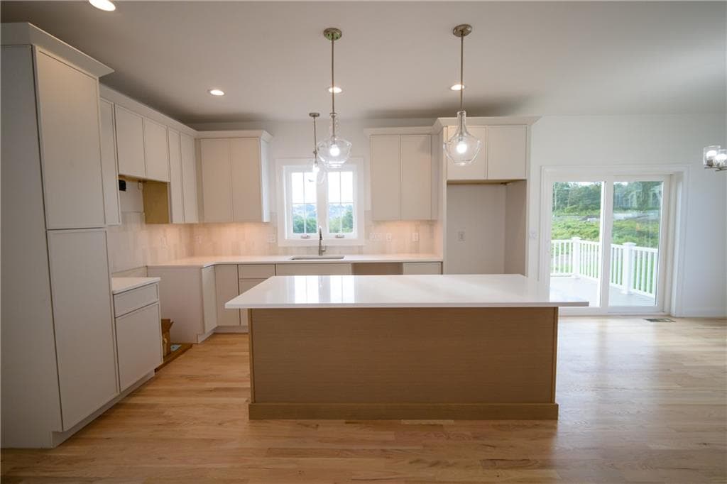 Single Family Residence at 50 Bunker Hill Crossing, Portsmouth, photo 17 of 22