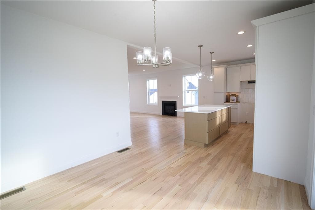 Single Family Residence at 50 Bunker Hill Crossing, Portsmouth, photo 21 of 22