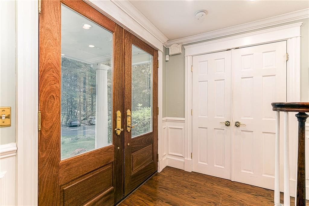 Single Family Residence at 31 Raccoon Hill Road, West Greenwich, photo 7 of 49