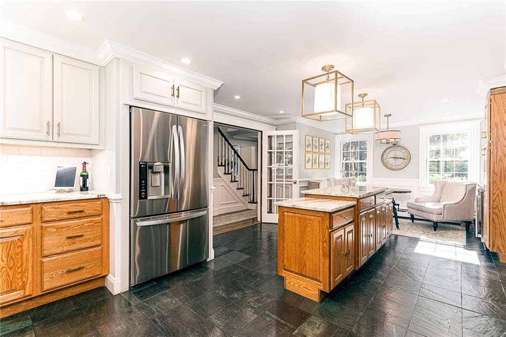 Single Family Residence at 31 Raccoon Hill Road, West Greenwich, photo 10 of 49