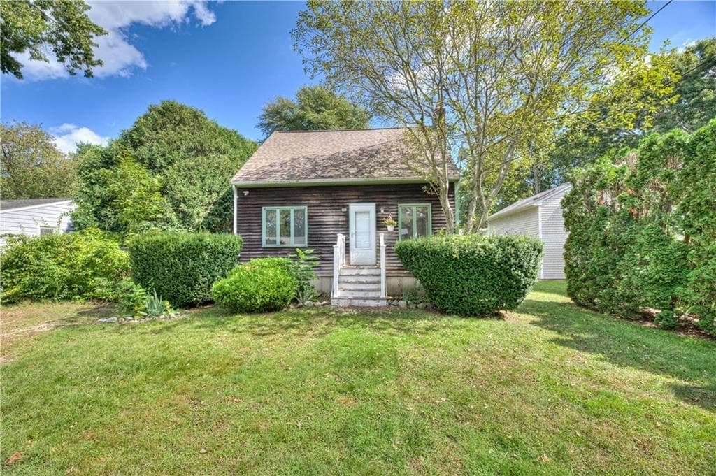 Single Family Residence at 73 South River Drive, Narragansett, photo 2 of 30