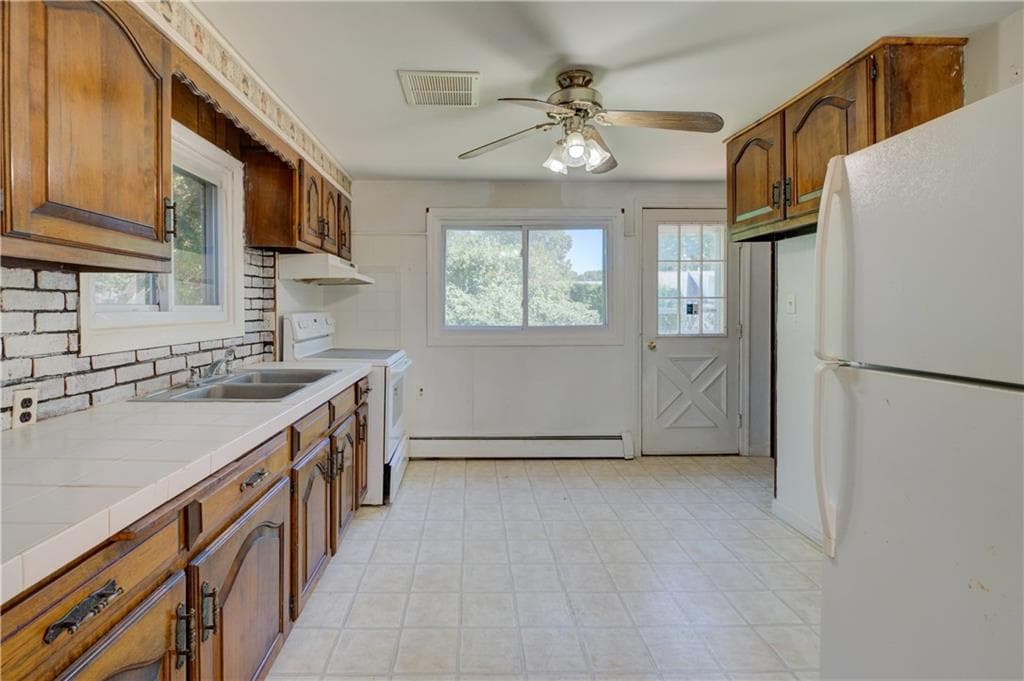Single Family Residence at 73 South River Drive, Narragansett, photo 6 of 30