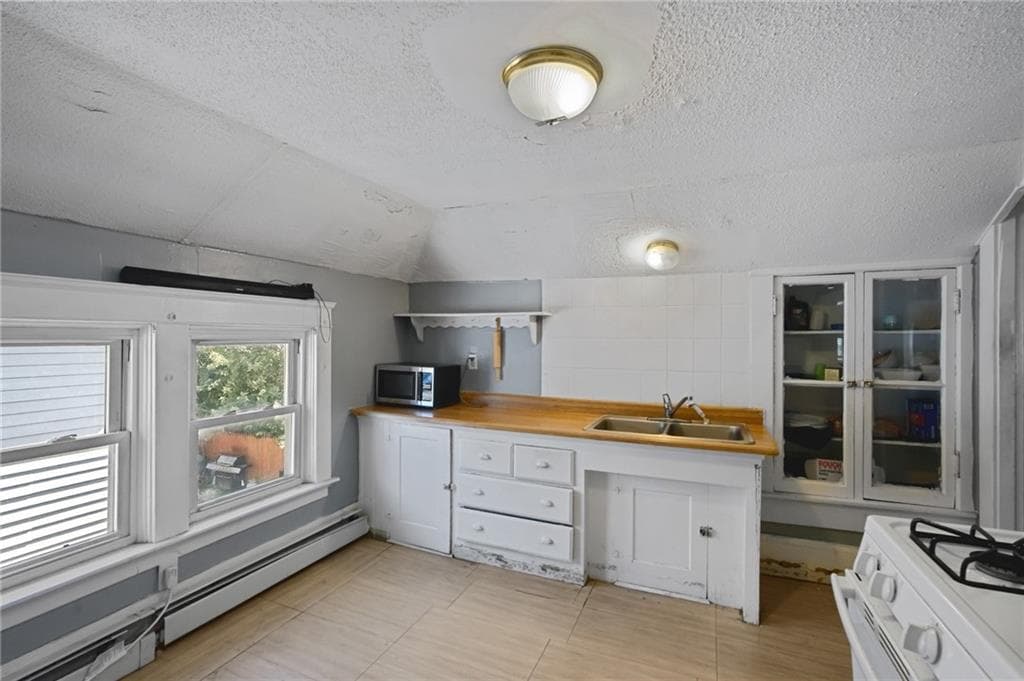 Multi Family at 30 Cliffdale Avenue, Cranston, photo 20 of 26