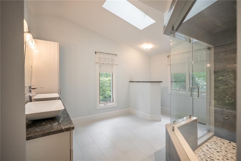 Single Family Residence at 40 Lazywood Lane, Tiverton, photo 12 of 40