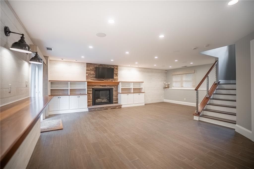 Single Family Residence at 40 Lazywood Lane, Tiverton, photo 19 of 40
