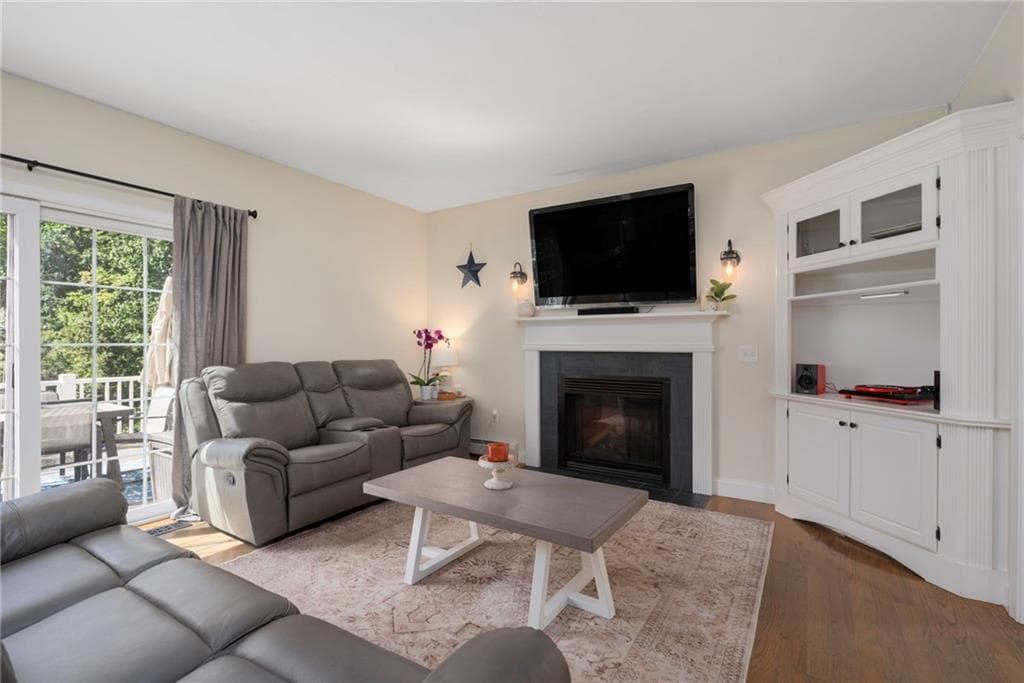 Single Family Residence at 62 Pinsonnault Lane, North Attleboro, photo 15 of 42