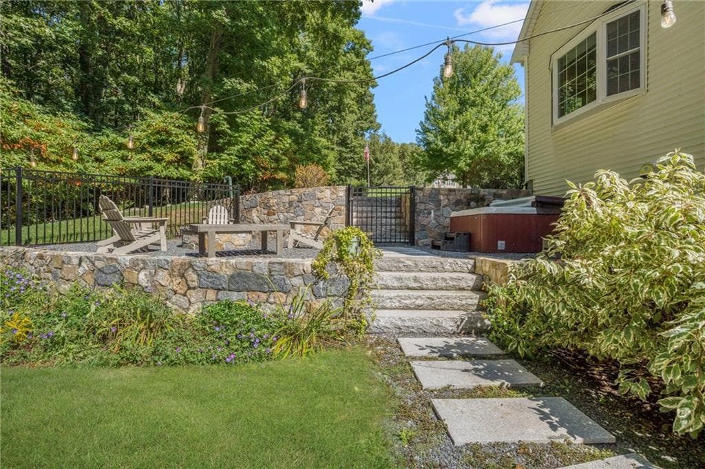 Single Family Residence at 62 Pinsonnault Lane, North Attleboro, photo 39 of 42