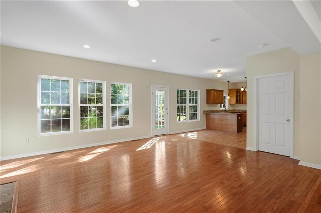 Single Family Residence at 30 Arbor Drive, Coventry, photo 16 of 48
