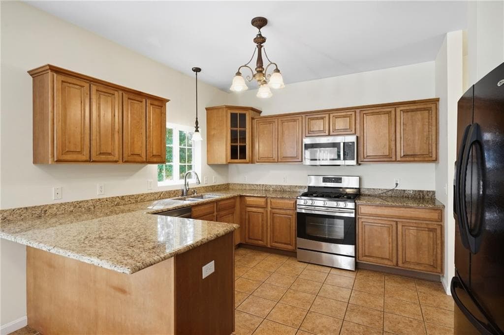 Single Family Residence at 30 Arbor Drive, Coventry, photo 12 of 48
