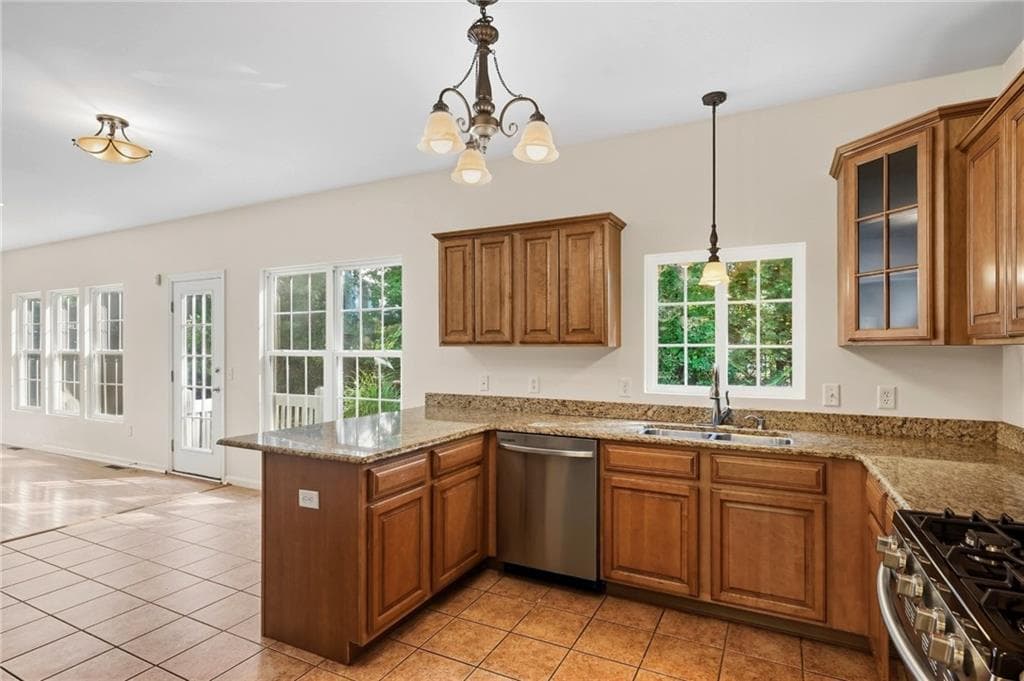 Single Family Residence at 30 Arbor Drive, Coventry, photo 15 of 48