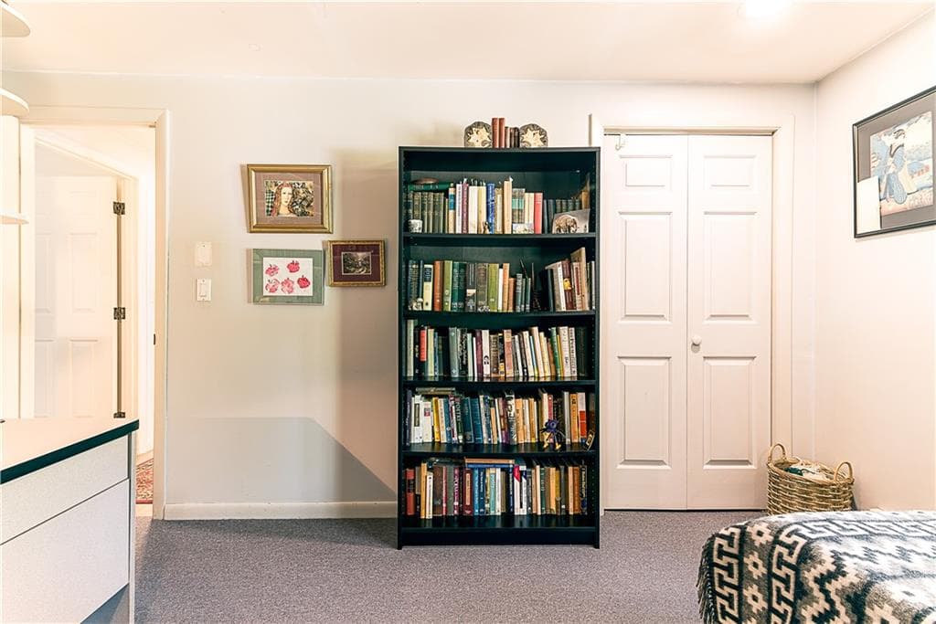 Single Family Residence at 2030 Ministerial Road, South Kingstown, photo 18 of 25