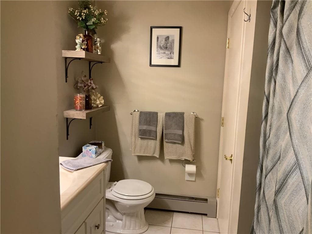 Condominium at 20 Village Court UNIT 20, West Warwick, photo 14 of 16