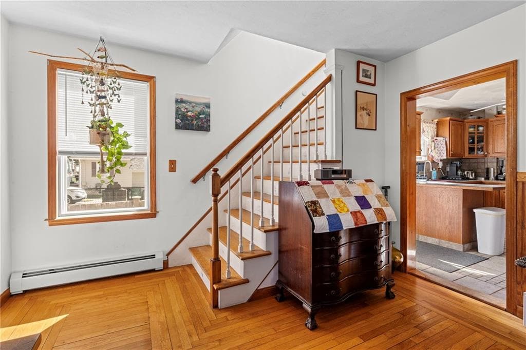 Single Family Residence at 11 Yale Avenue, Warwick, photo 5 of 50