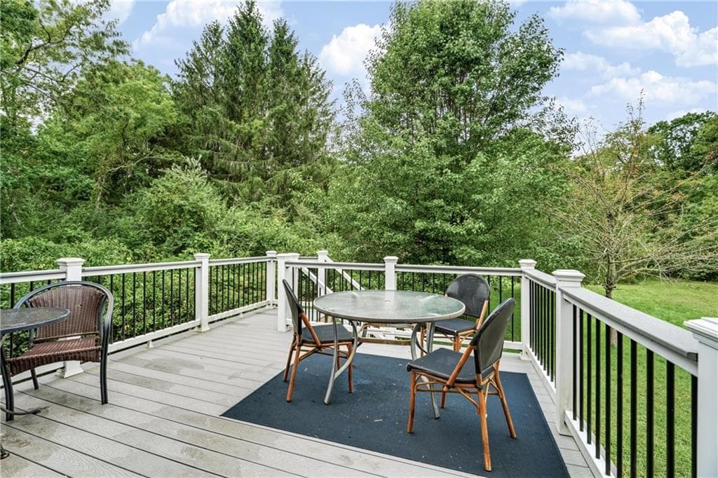Single Family Residence at 892 Plains Road, South Kingstown, photo 7 of 25