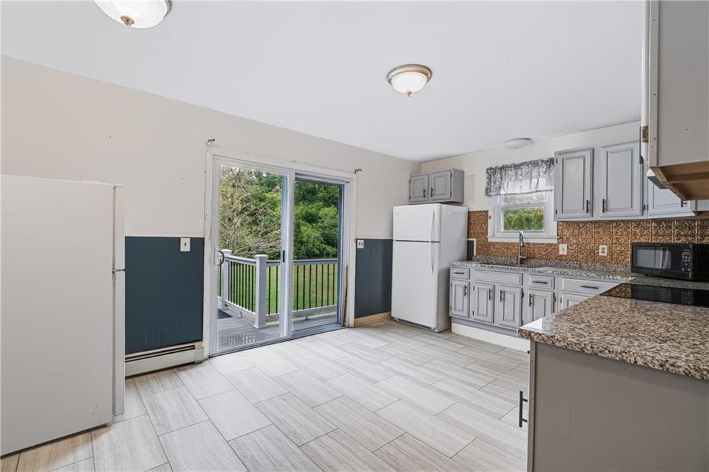 Single Family Residence at 892 Plains Road, South Kingstown, photo 10 of 25