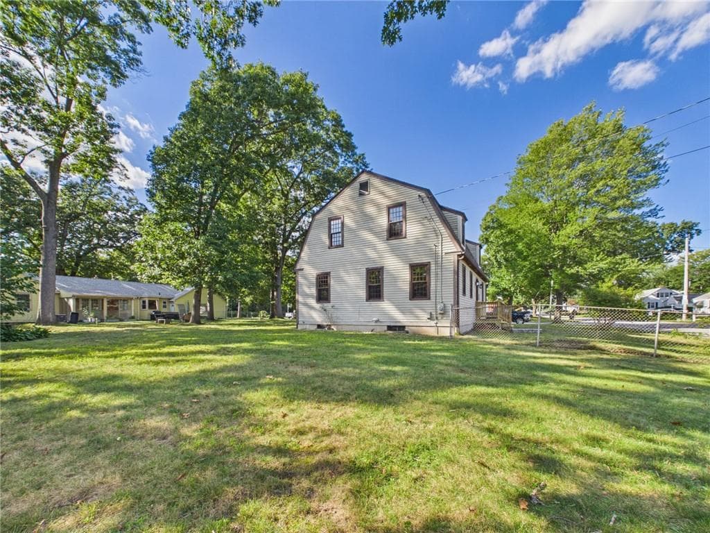 Single Family Residence at 119 Park View Avenue, Warwick, photo 5 of 37