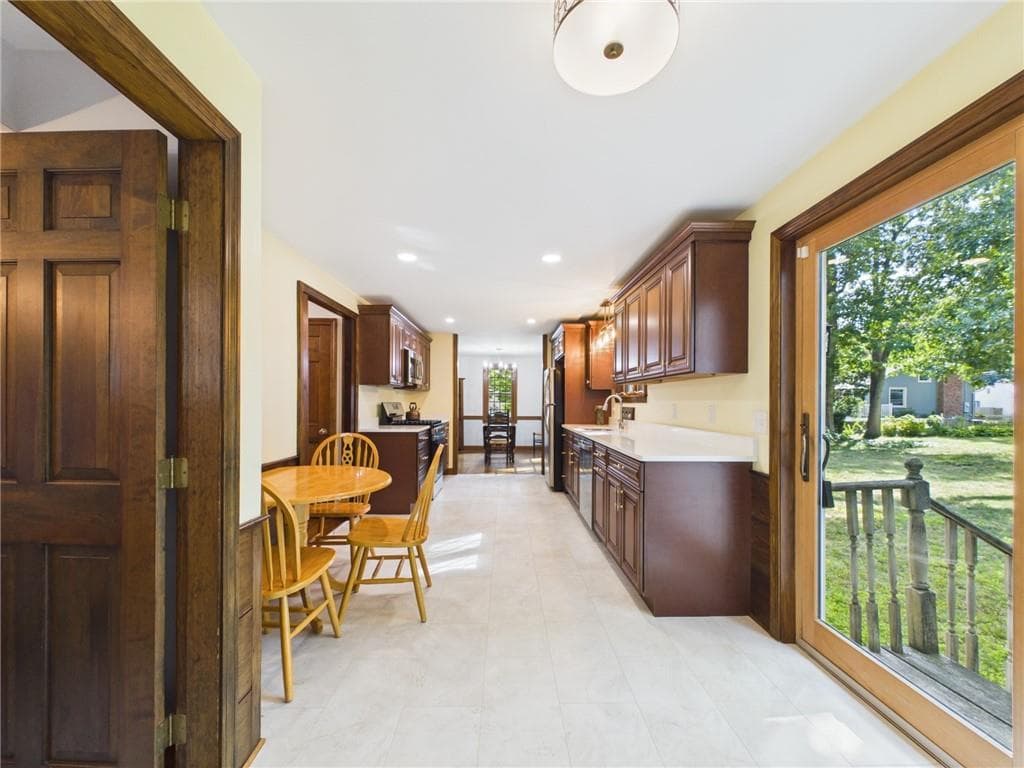 Single Family Residence at 119 Park View Avenue, Warwick, photo 18 of 37