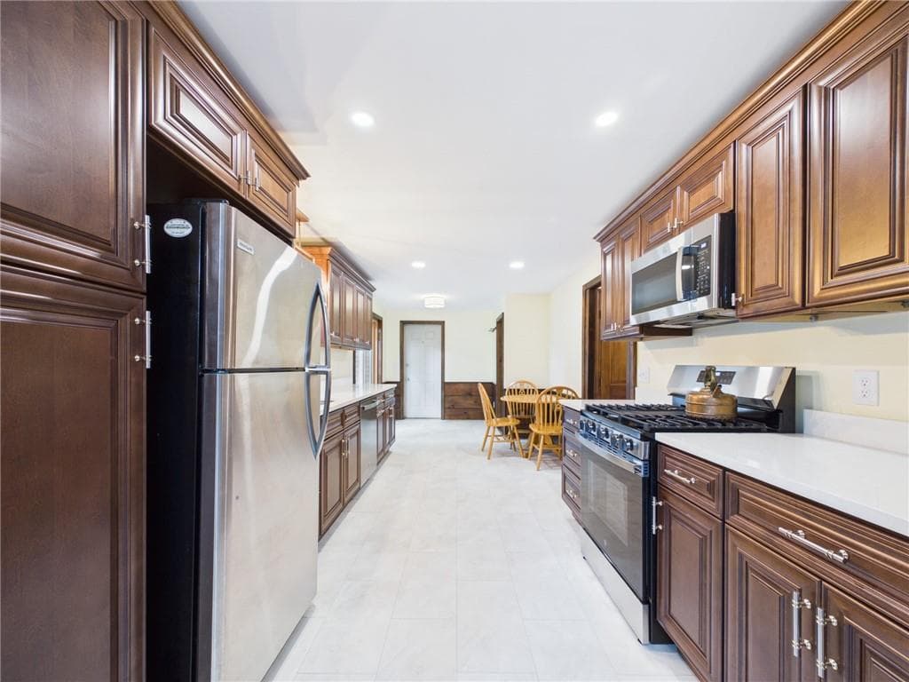Single Family Residence at 119 Park View Avenue, Warwick, photo 15 of 37