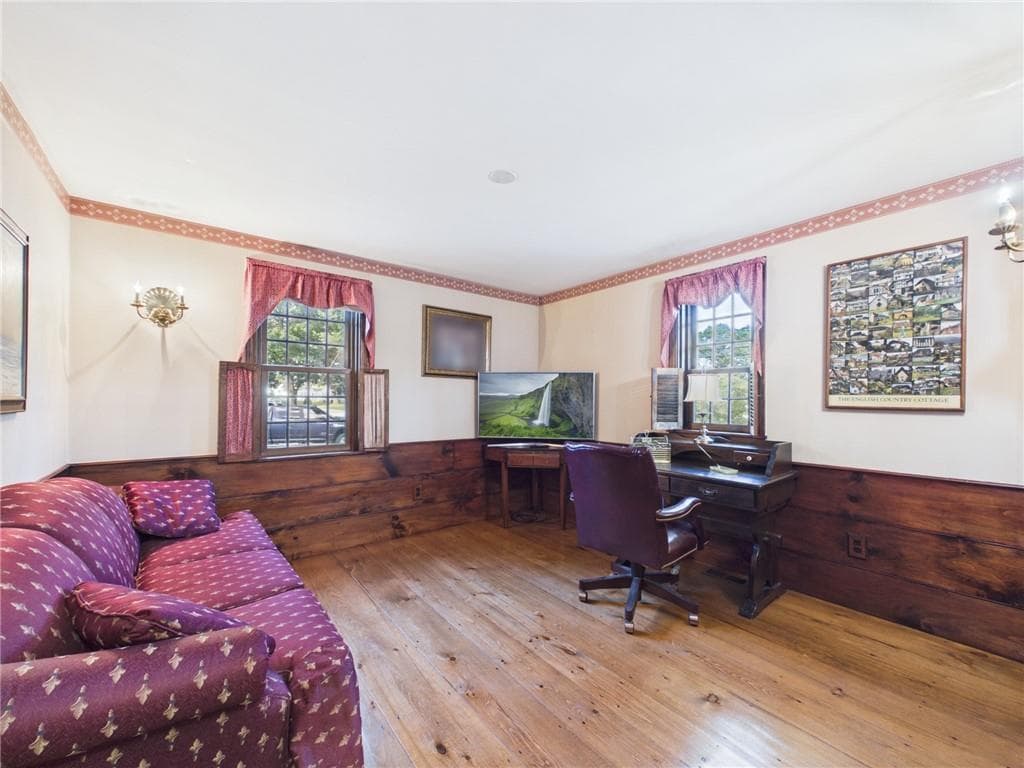 Single Family Residence at 119 Park View Avenue, Warwick, photo 19 of 37