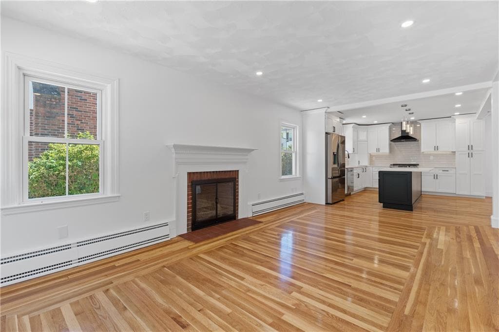 Single Family Residence at 72 Callan Street, Providence, photo 6 of 45