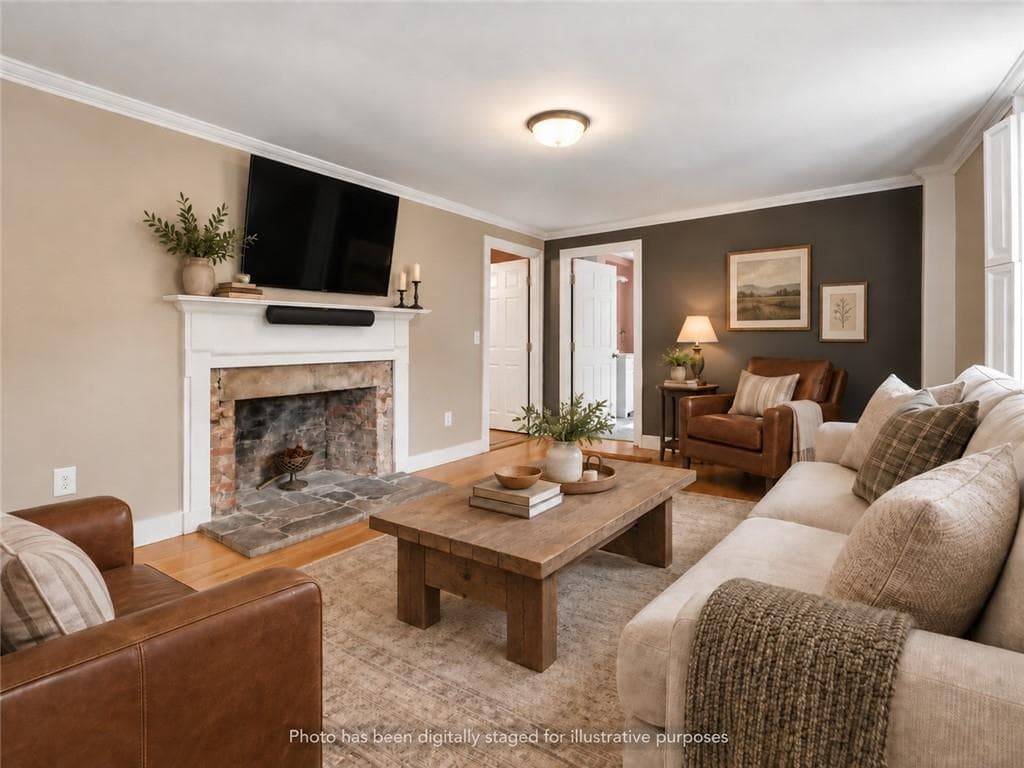 Single Family Residence at 32 Equestrian Way, Cranston, photo 19 of 49