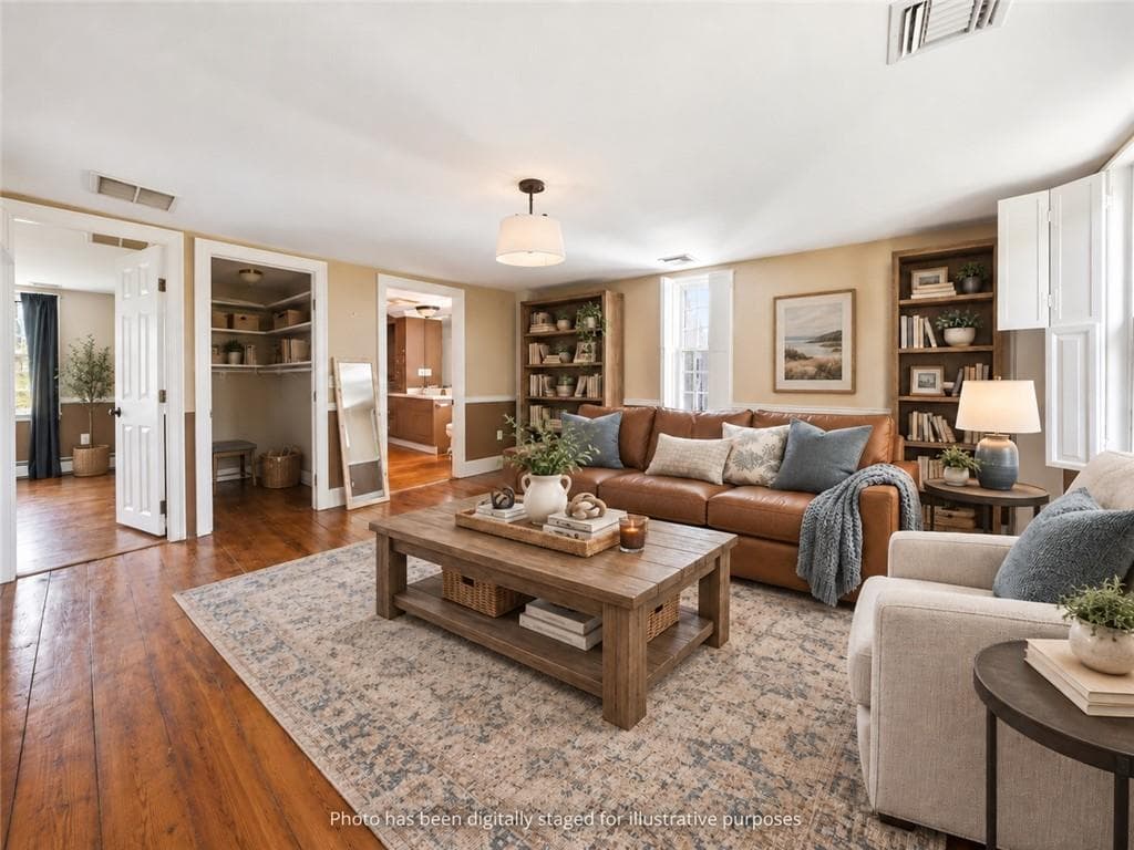 Single Family Residence at 32 Equestrian Way, Cranston, photo 25 of 49