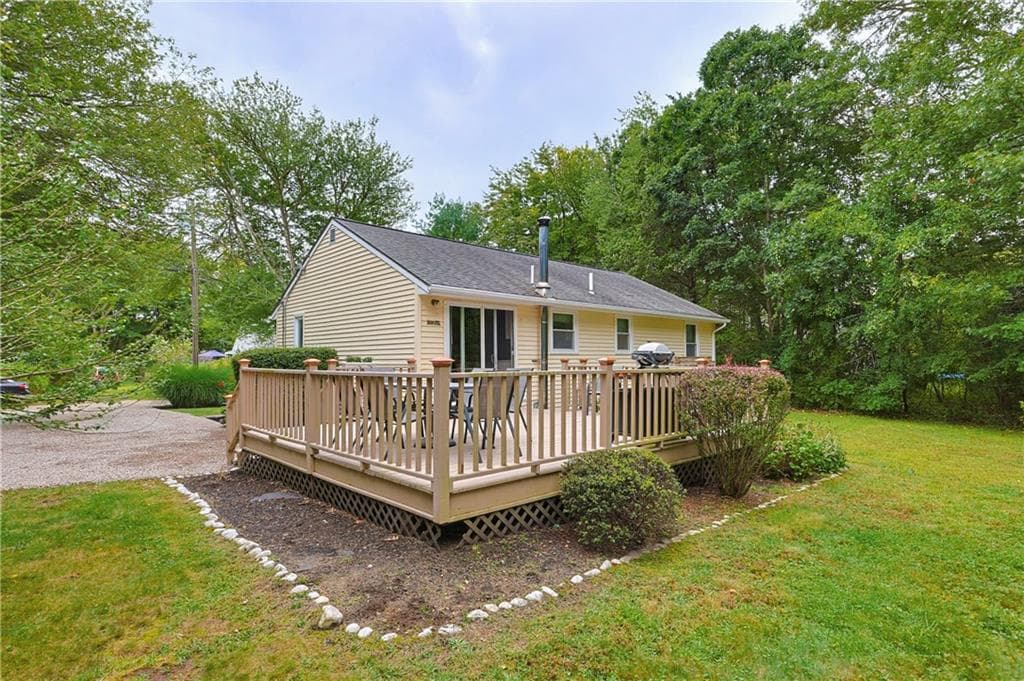 Single Family Residence at 39 Tidewater Drive W, South Kingstown, photo 32 of 33